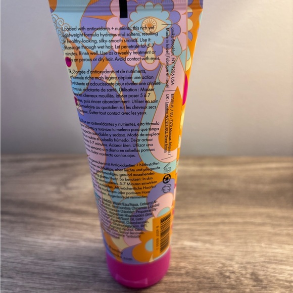 Amika Soulfood Nourishing Hair Mask - Picture 2 of 3